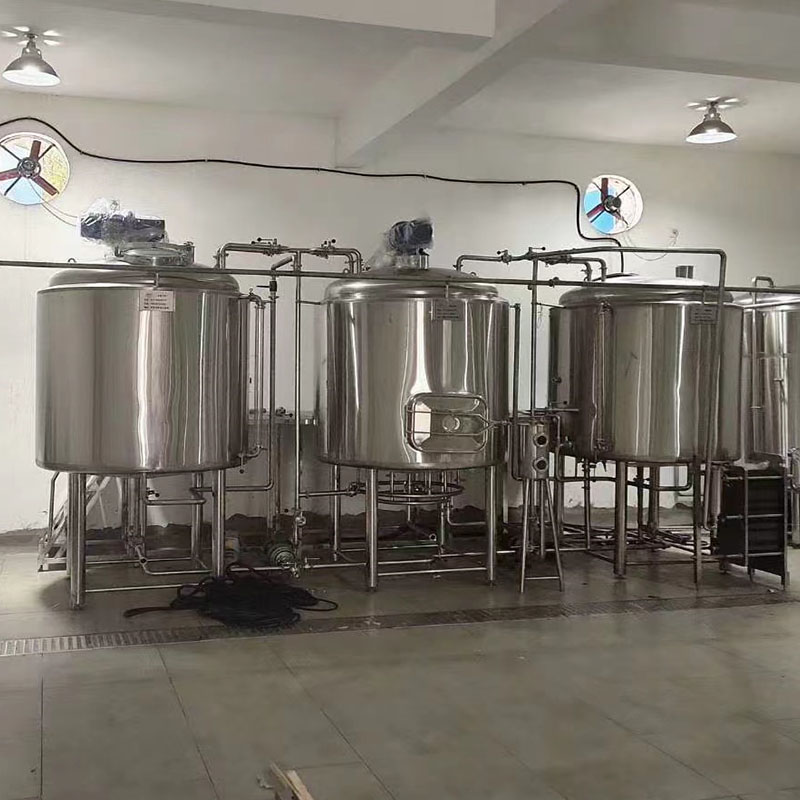 西沙精酿啤酒设备厂—如何延长精酿啤酒设备的使用寿命